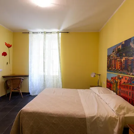 Calle E Tulipani Guest house La Spezia