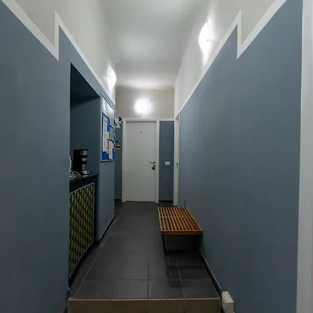 Calle E Tulipani 3* Специя