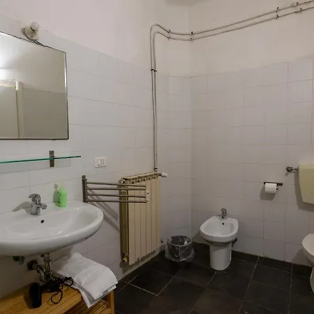 Calle E Tulipani La Spezia