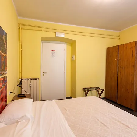 Calle E Tulipani Гостевой дом 3*